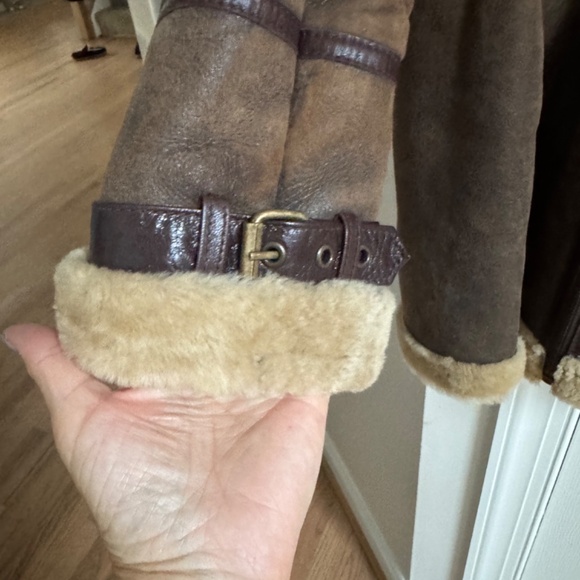 Women's Shearling coat by Andrew Marc - Picture 5 of 7